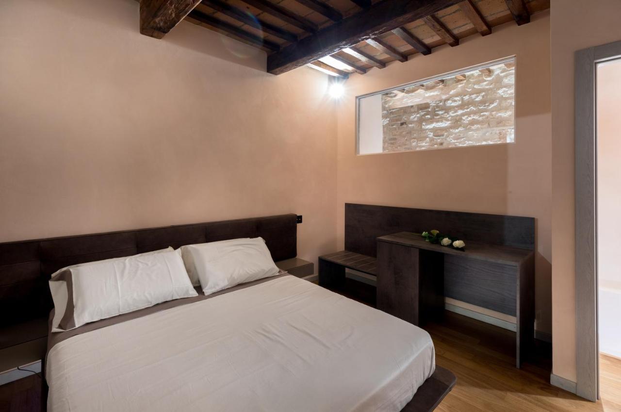 B&B Luxury Apartment Suite Gubbio 2 Camere E Divano Letto Exterior photo